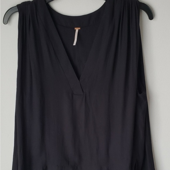 Free People Black Blouse Top Sleeveless Oversized Lined High Low size S - Picture 3 of 12